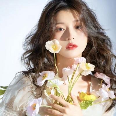 时尚台前幕后的故事
